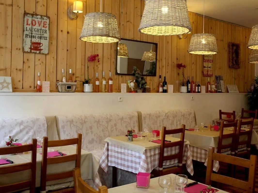 **  Hotel La Clé Des Songes à Pierrefeu-du-Var France